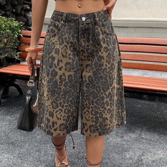 Brown Casual Women's Leopard Print Loose Denim Shorts - Picture 1 of 7